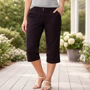 St. John’s Bay black capris women’s size 14